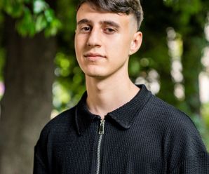 DAVIDE D'ALESSANDRO 18 anni vive a Napoli - 173cm (2)